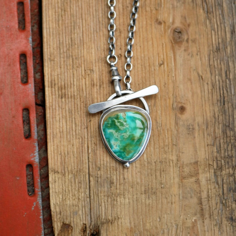 Kings Manassa Turquoise Pendant Toggle Necklace