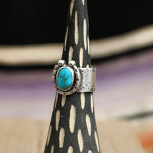 Load image into Gallery viewer, Turquoise Mountain + Sterling Horseshoe Ring - UK R / US 8.5