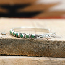 Load image into Gallery viewer, VINTAGE mid century Zuni Sterling Silver Snake Eye cuff / bracelet